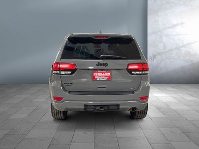 2020 Jeep Grand Cherokee — detail view