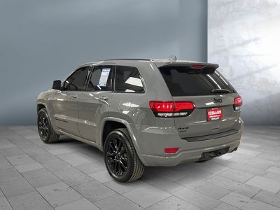 2020 Jeep Grand Cherokee — interior view