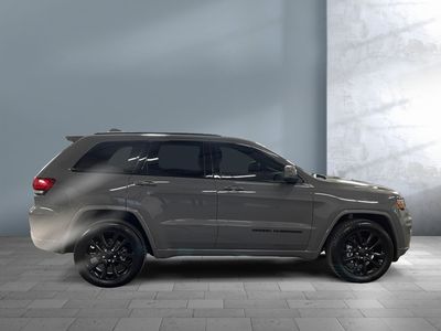 2020 Jeep Grand Cherokee — photo 7 view