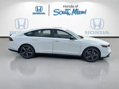 2026 Honda Accord Hybrid — photo 8 view