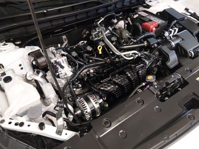 2025 Nissan Altima - Photo 9