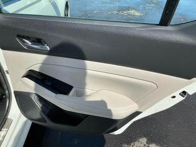 2021 Nissan Altima — photo 19 view