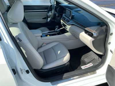 2021 Nissan Altima — photo 16 view