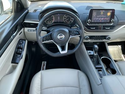 2021 Nissan Altima — photo 13 view
