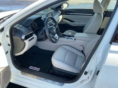 2021 Nissan Altima — photo 9 view