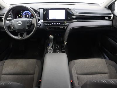 2025 Toyota Camry FWD - Photo 29