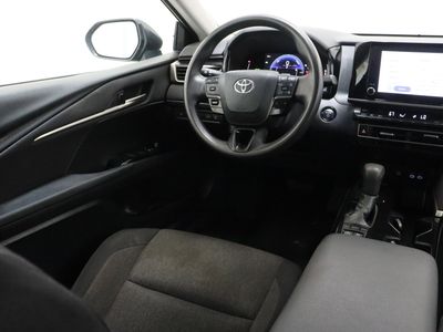 2025 Toyota Camry FWD - Photo 30