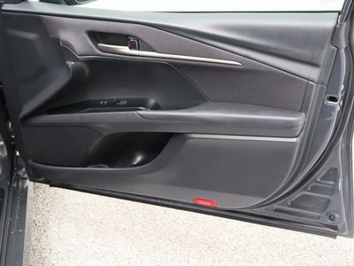 2025 Toyota Camry FWD - Photo 34