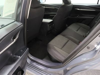 2025 Toyota Camry FWD - Photo 26