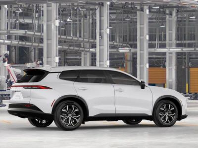 2026 Toyota Crown Signia - Photo 13
