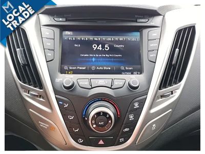 2012 Hyundai Veloster - Photo 34