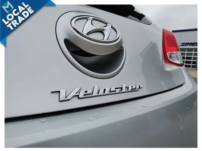 2012 Hyundai Veloster - Photo 11
