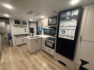 2026 Jayco Jay Feather SL - Photo 7