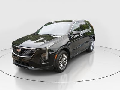 2025 Cadillac XT4 - Photo 3