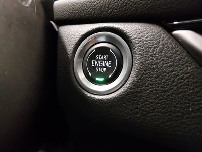 2025 Cadillac XT4 - Photo 17