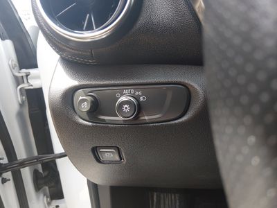 2025 Chevrolet Blazer - Photo 13