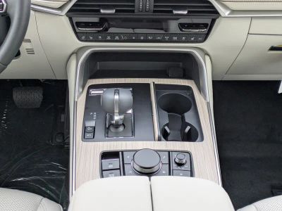 2026 Mazda CX-90 — photo 17 view