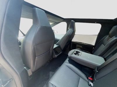 2024 Tesla Cybertruck — photo 23 view