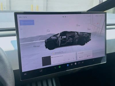 2024 Tesla Cybertruck — photo 10 view