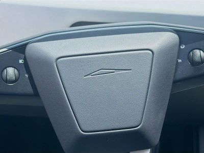 2024 Tesla Cybertruck — photo 9 view