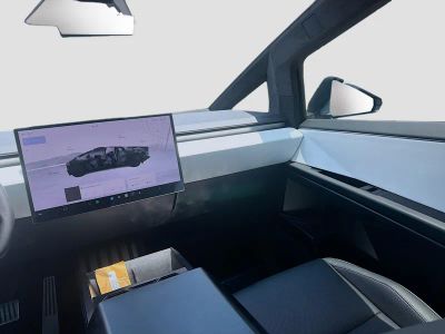 2024 Tesla Cybertruck — photo 20 view
