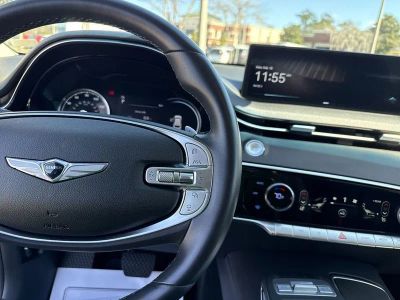 2025 Genesis GV70 — photo 15 view