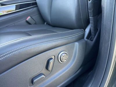 2025 Genesis GV70 — photo 12 view