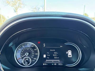 2025 Genesis GV70 — photo 17 view