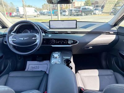 2025 Genesis GV70 — photo 25 view