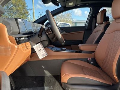 2026 Kia Sportage Plug-In Hybrid — photo 15 view