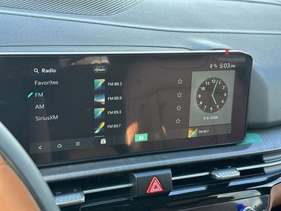 2026 Kia Sportage Plug-In Hybrid — photo 14 view
