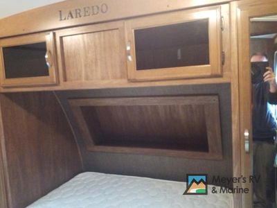 2015 Keystone RV Laredo LHT - Photo 10