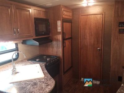 2015 Keystone RV Laredo LHT - Photo 8