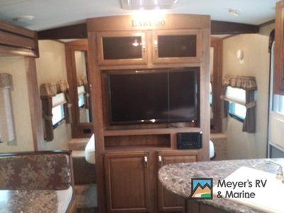 2015 Keystone RV Laredo LHT - Photo 9