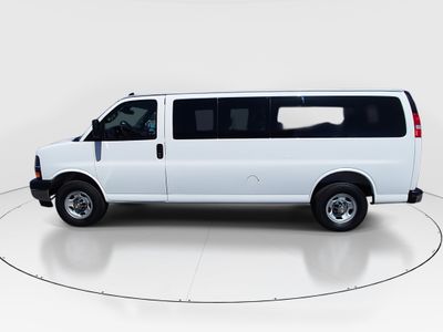 2025 Chevrolet Express 15 Passenger - Photo 4
