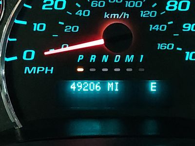2025 Chevrolet Express 15 Passenger - Photo 11