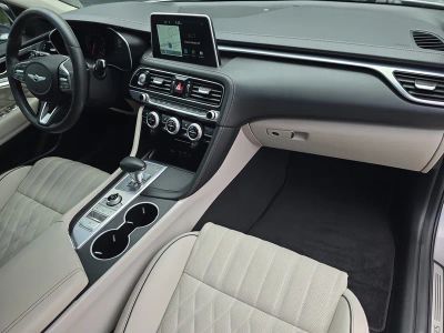 2021 Genesis G70 — photo 11 view