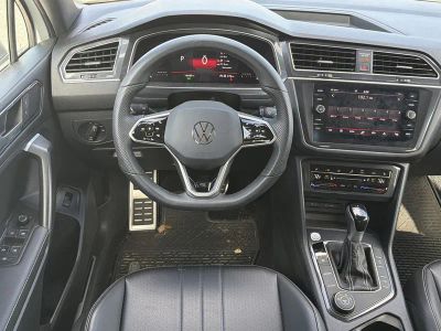2024 Volkswagen Tiguan — photo 14 view