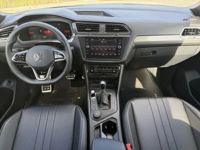 2024 Volkswagen Tiguan — photo 13 view