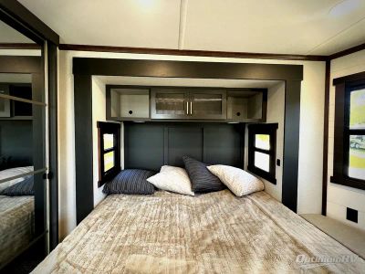 2027 Forest River Cedar Creek Cottage — photo 16 view