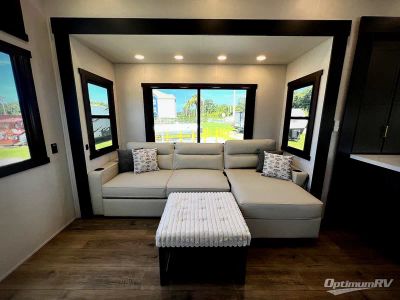 2027 Forest River Cedar Creek Cottage — photo 7 view