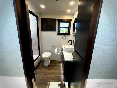 2027 Forest River Cedar Creek Cottage — photo 20 view