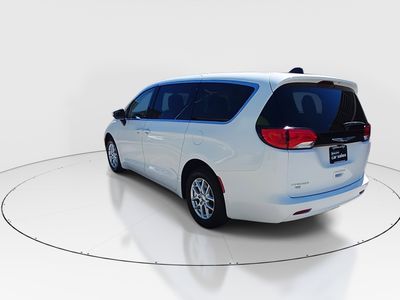 2022 Chrysler Voyager - Photo 5