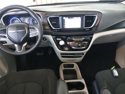 2022 Chrysler Voyager - Photo 15