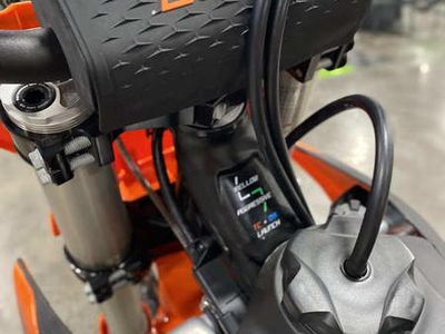 2025 KTM 250 SX-F - Photo 12