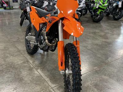2025 KTM 250 SX-F - Photo 3