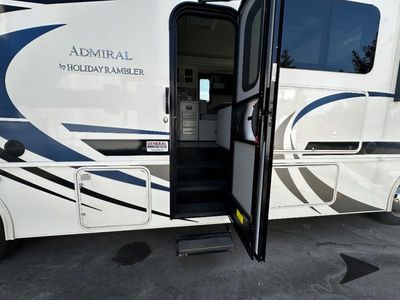 2022 Holiday Rambler Admiral - Photo 9