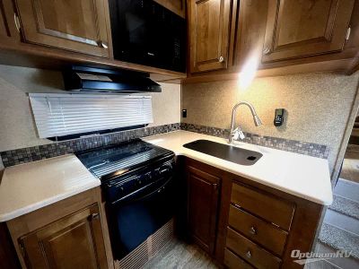 2019 Forest River Rockwood Ultra Lite — photo 18 view