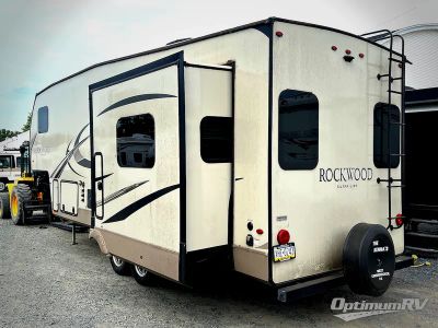 2019 Forest River Rockwood Ultra Lite — rear three-quarter view