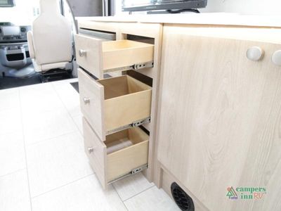 2027 Coachmen RV Leprechaun - Photo 16